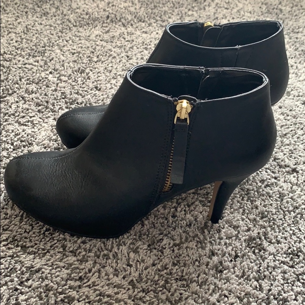 Madden Girl ankle boots with heel